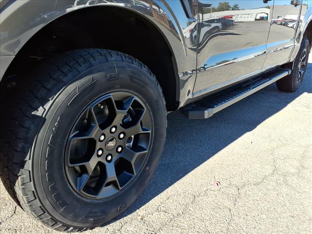 2025 Ford F-150 STX - Photo 18