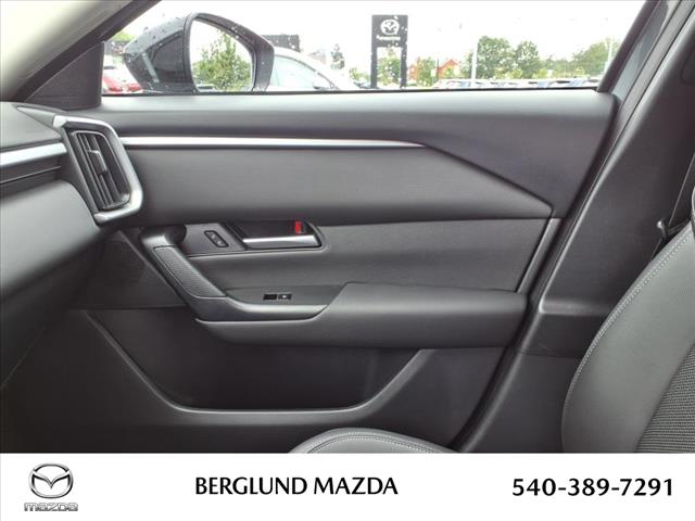 2025 Mazda CX-50 2.5 S Preferred Package - Photo 18