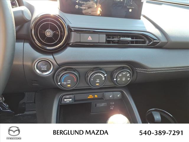2025 Mazda MX-5 Miata RF Club - Photo 18