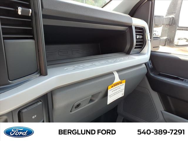 2026 Ford F-550 XL - Photo 19