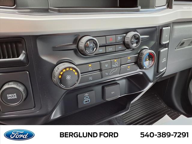 2025 Ford F-600 XL - Photo 19