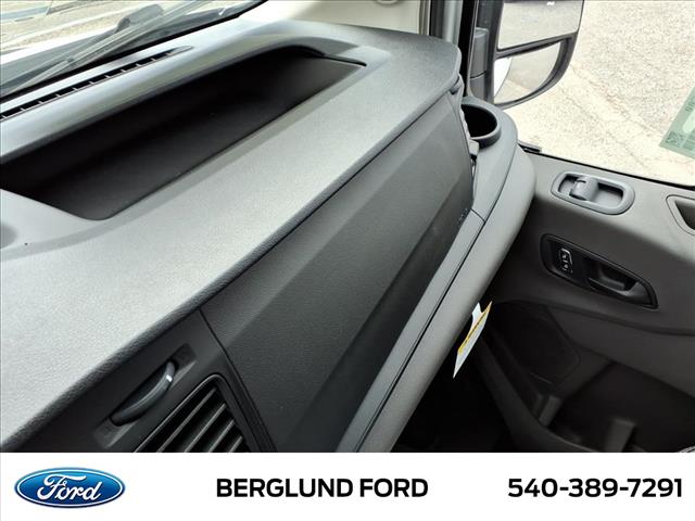 2025 Ford Transit Base - Photo 19