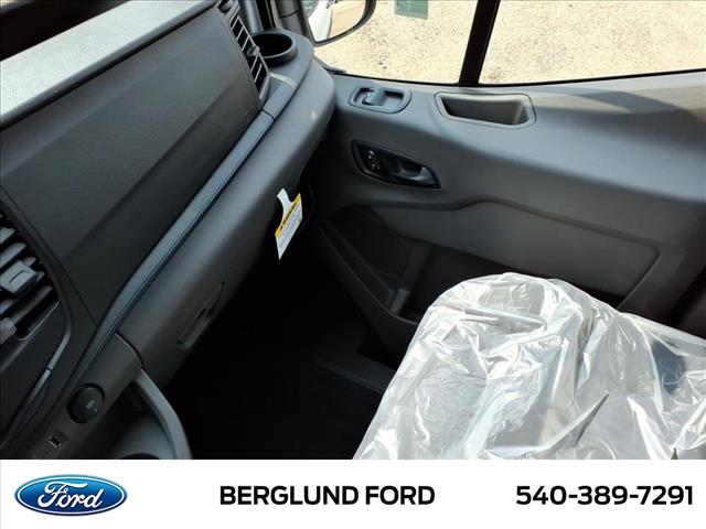 2025 Ford Transit Base - Photo 19