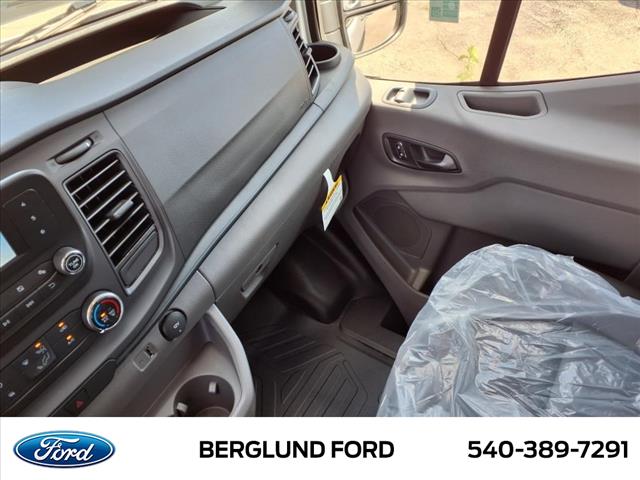 2025 Ford Transit Base - Photo 19