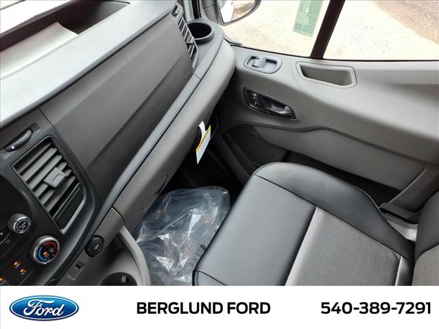 2024 Ford Transit Base - Photo 19
