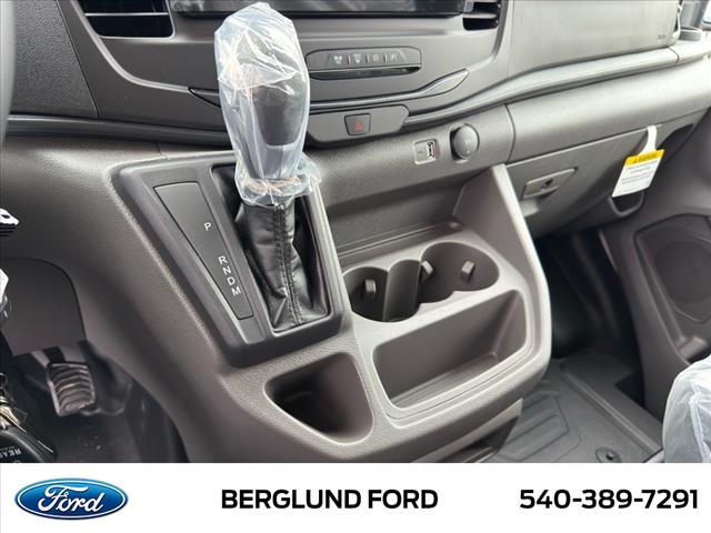 2025 Ford Transit XL - Photo 20