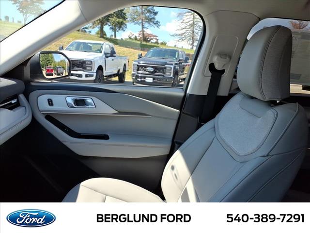 2025 Ford Explorer Active - Photo 20