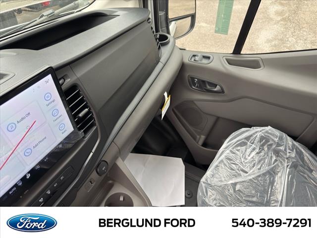 2025 Ford Transit Base - Photo 20