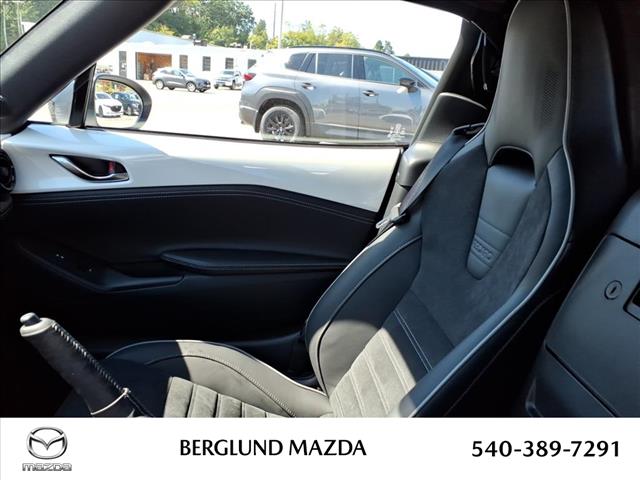 2025 Mazda MX-5 Miata RF Club - Photo 20