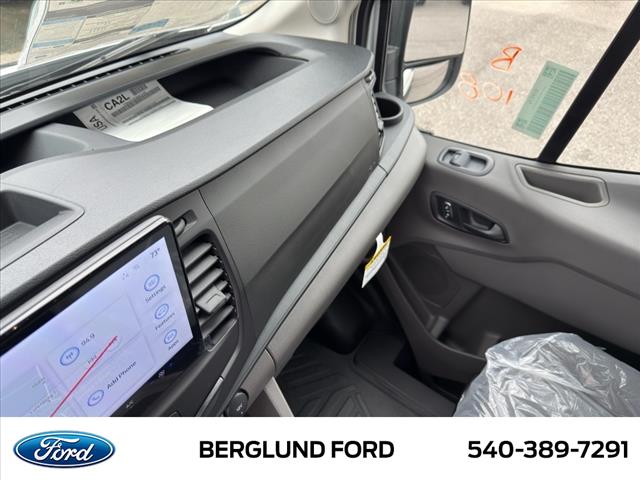 2025 Ford Transit XL - Photo 21