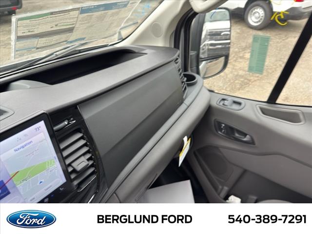 2025 Ford Transit XLT - Photo 21