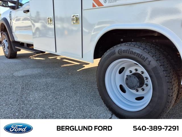 2025 Ford F-550 XL - Photo 21