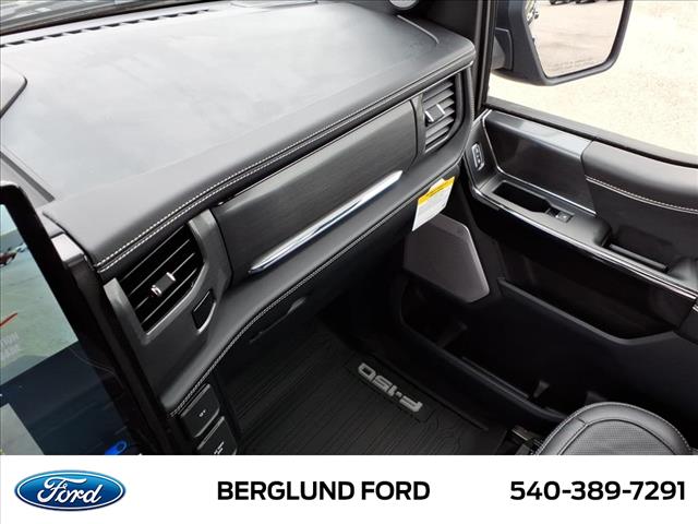 2025 Ford F-150 Lightning Platinum - Photo 21