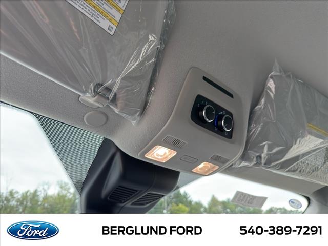 2025 Ford Transit XL - Photo 22