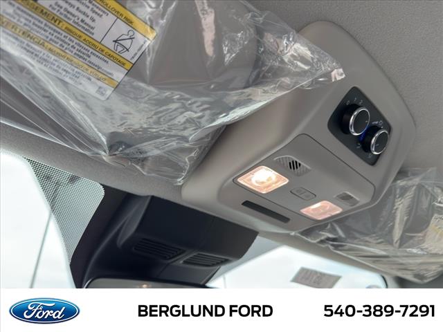 2025 Ford Transit XLT - Photo 22