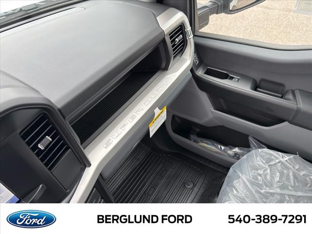 2025 Ford F-350 Super Duty XL - Photo 22