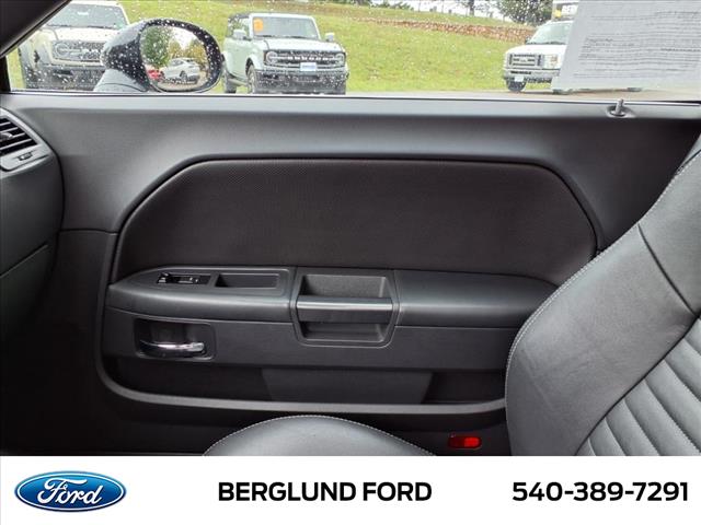 2011 Dodge Challenger SE - Photo 28