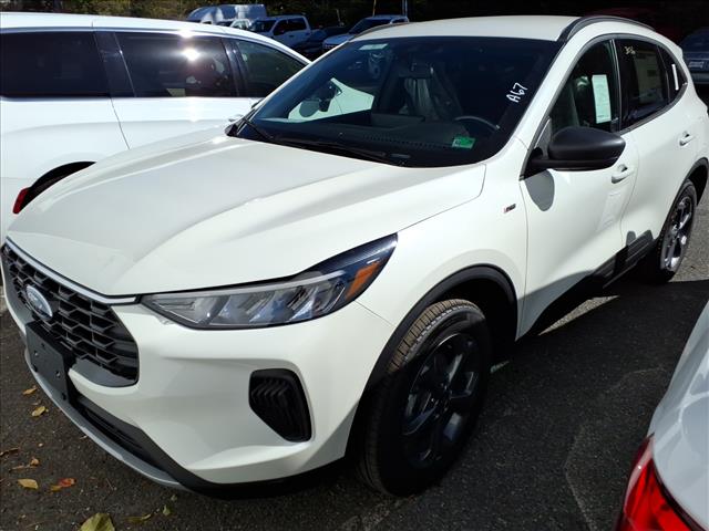 2026 Ford Escape ST-Line - Photo 2