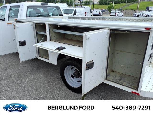 2016 Ford F-550 XL - Photo 31
