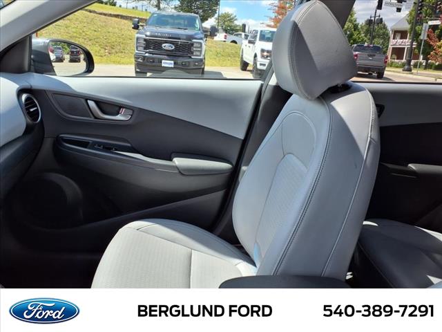 2021 Hyundai KONA Limited - Photo 31