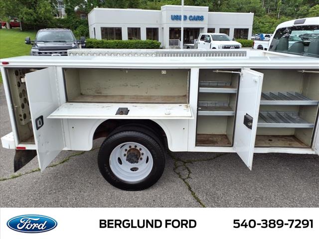 2016 Ford F-550 XL - Photo 36