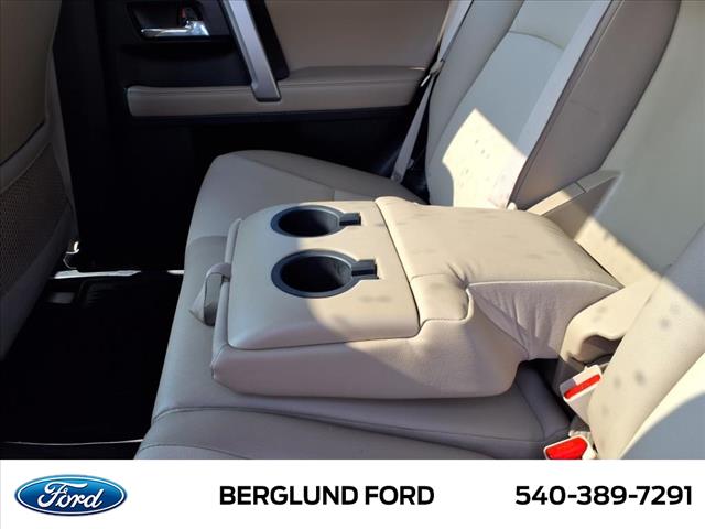 2019 Toyota 4Runner SR5 Premium - Photo 36