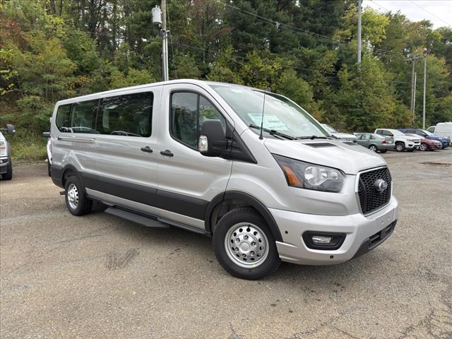 2025 Ford Transit XLT - Photo 3