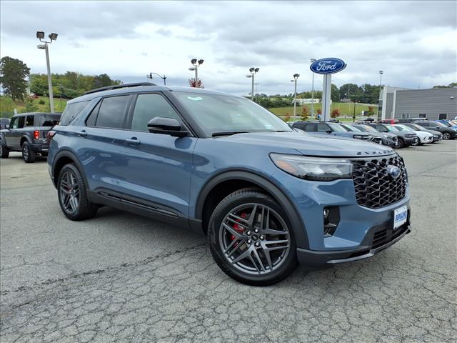 2025 Ford Explorer ST - Photo 3