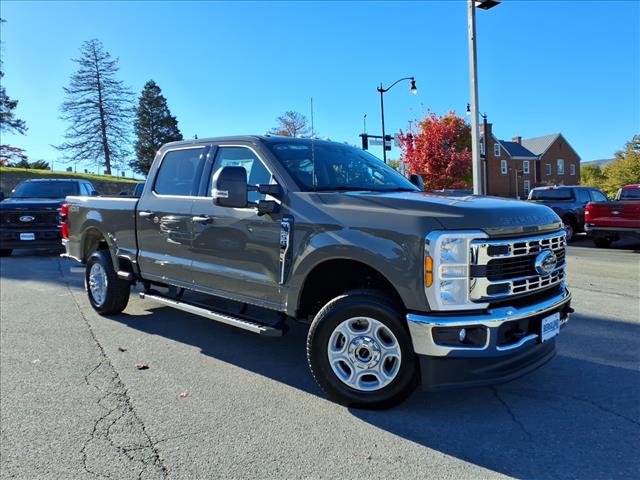2026 Ford F-250 Super Duty XLT - Photo 3