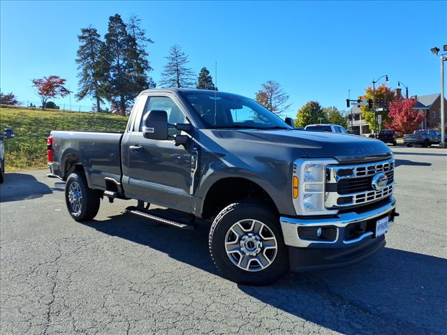 2025 Ford F-350 Super Duty XLT - Photo 3