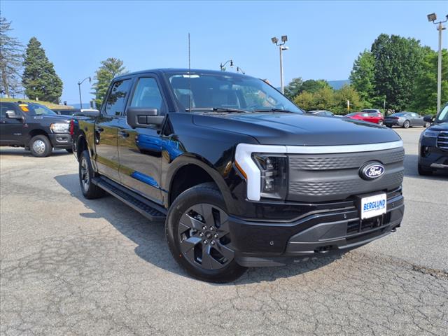 2025 Ford F-150 Lightning Flash - Photo 3