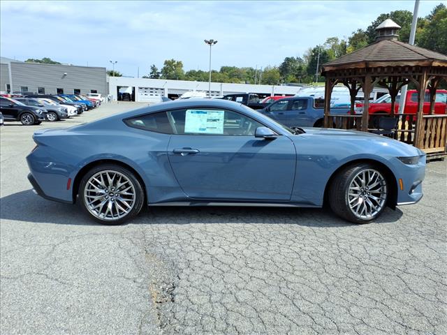 2025 Ford Mustang EcoBoost Premium - Photo 4