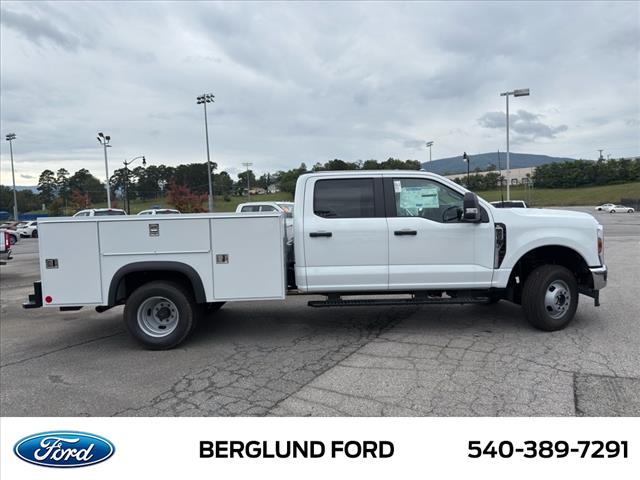 2025 Ford F-350 Super Duty XL - Photo 4