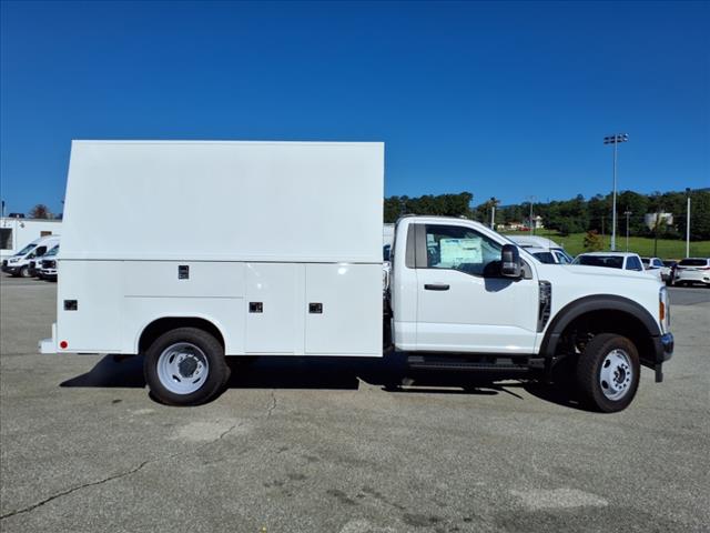 2025 Ford F-550 XL - Photo 4