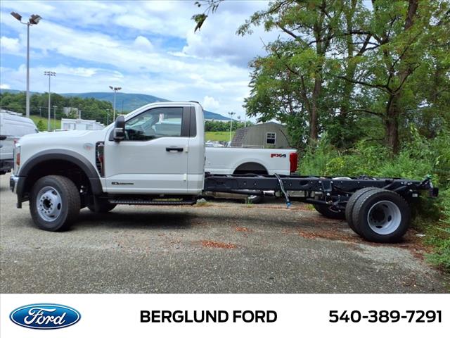 2025 Ford F-600 XL - Photo 4