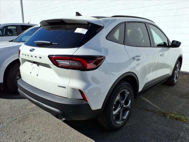 2026 Ford Escape ST-Line - Photo 4