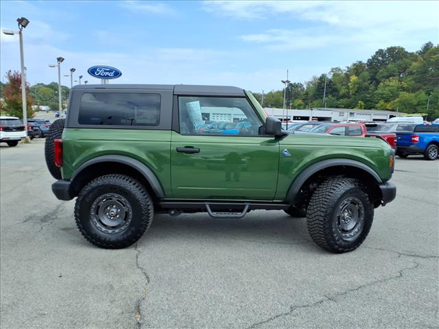 2024 Ford Bronco Black Diamond - Photo 4
