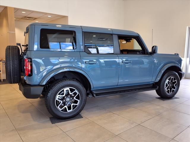 2025 Ford Bronco Outer Banks - Photo 4