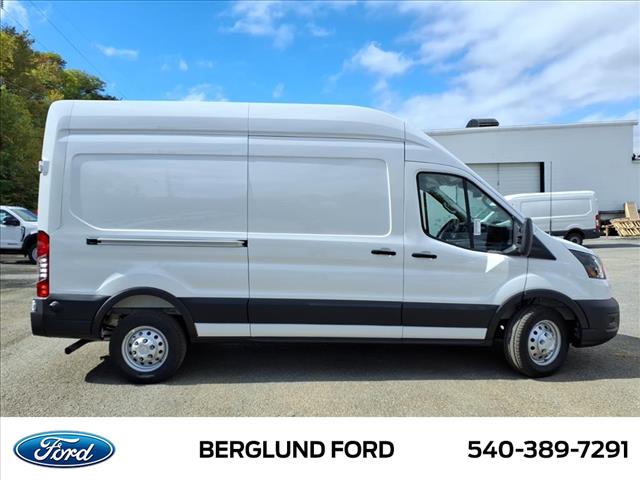 2025 Ford Transit Base - Photo 4