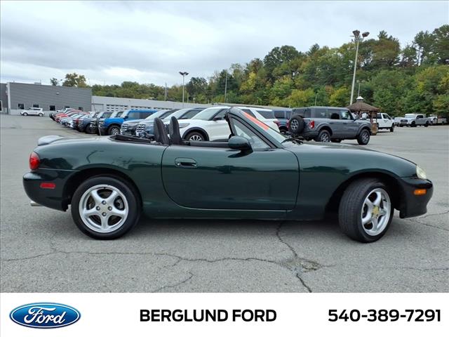 2002 Mazda MX-5 Miata  - Photo 4