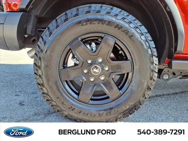 2024 Ford Bronco Black Diamond - Photo 5
