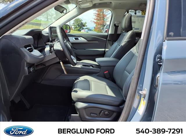 2025 Ford Explorer Active - Photo 5