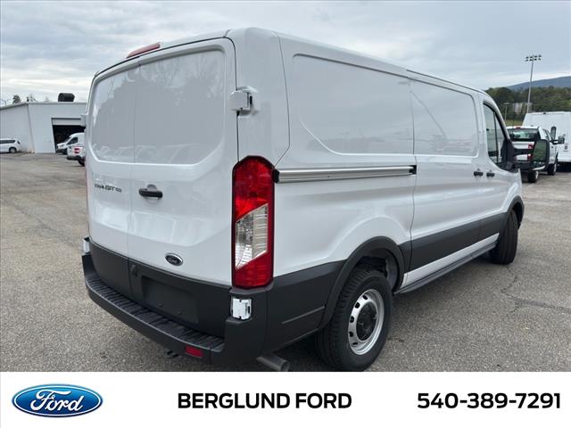 2025 Ford Transit Base - Photo 5