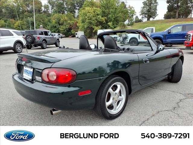 2002 Mazda MX-5 Miata  - Photo 5