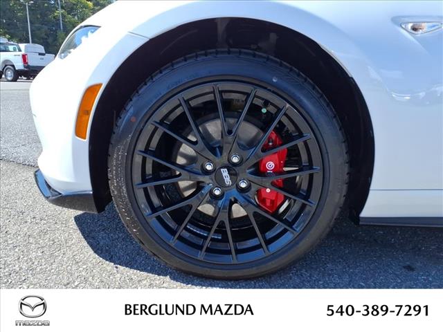 2025 Mazda MX-5 Miata RF Club - Photo 5
