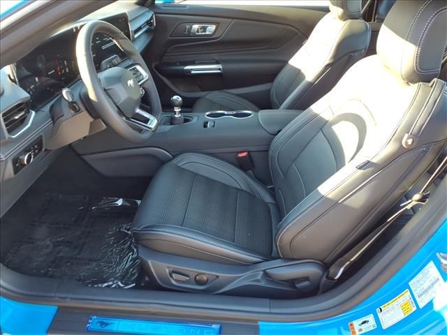 2025 Ford Mustang GT Premium - Photo 6