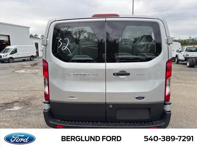 2025 Ford Transit XLT - Photo 6