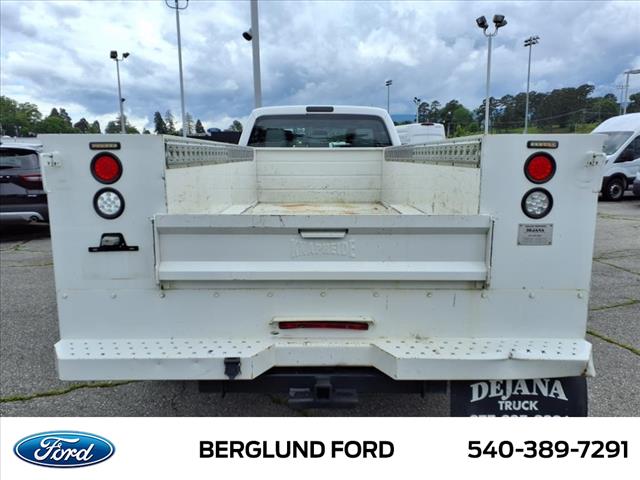 2016 Ford F-550 XL - Photo 6