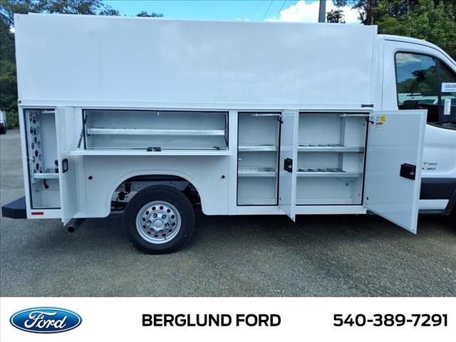2024 Ford Transit Base - Photo 6