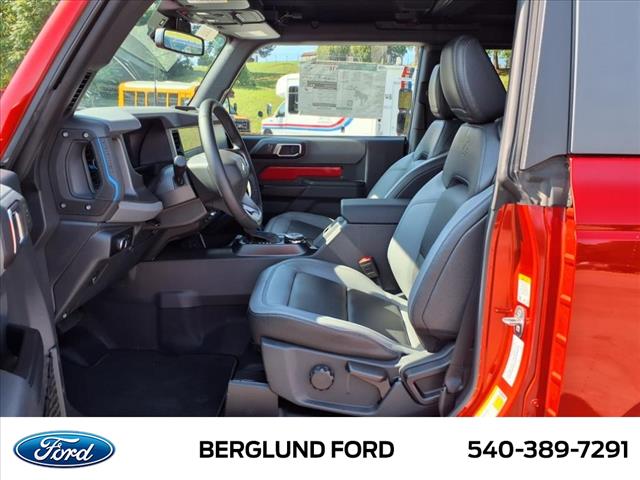 2024 Ford Bronco Black Diamond - Photo 6